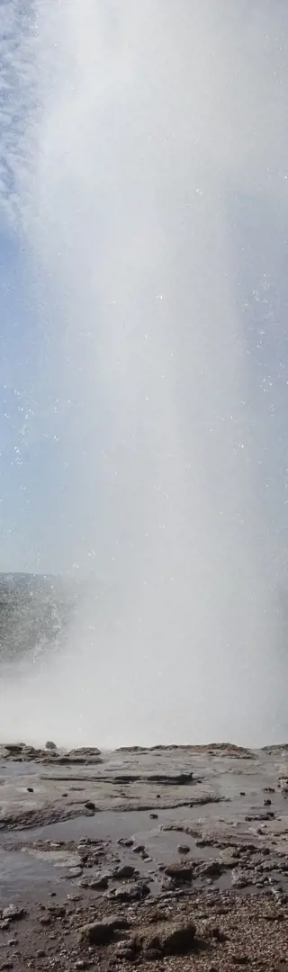 Beim Geysir Strokkur